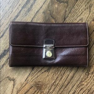 Tod’s Brown Leather Wallet